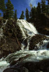 Водопад на реке Поперечной (календарь 2009.фото Павел Филатов)